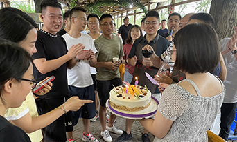 员工生日会